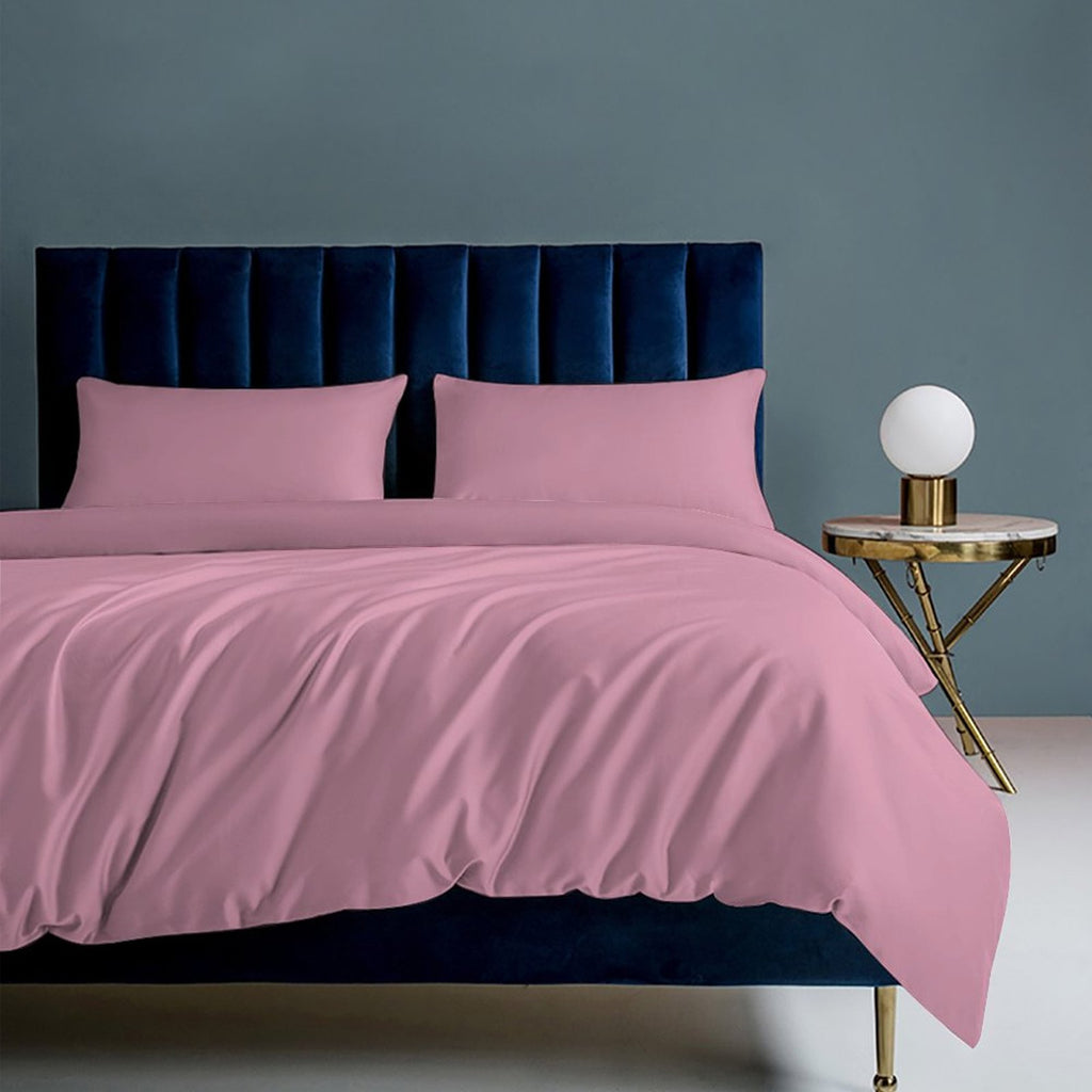 3-Piece Bedding Set (1 Duvet Cover + 2 Pillow Shams) 3-Piece Bedding Set 102"×90" (1 Quilt Cover + 2 Pillowcases)