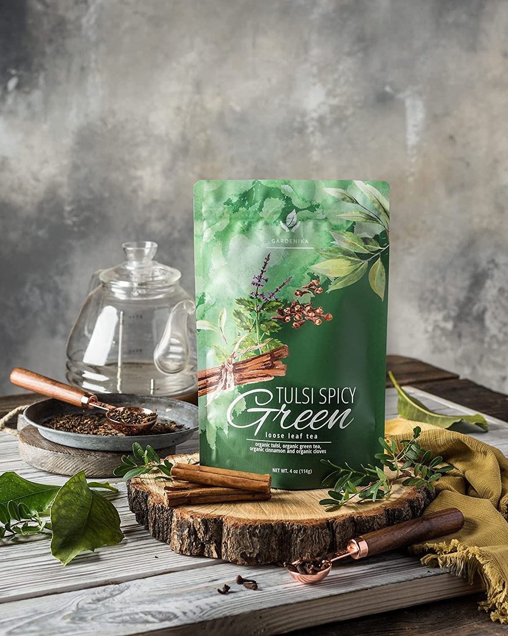 Tulsi Spicy Chai Green Loose Tea, Natural Energy & Focus Support - Ayurvedic Blend with Tulsi (Holy Basil) - Cinnamon & Cloves - Low Caffeine - Organic & Kosher